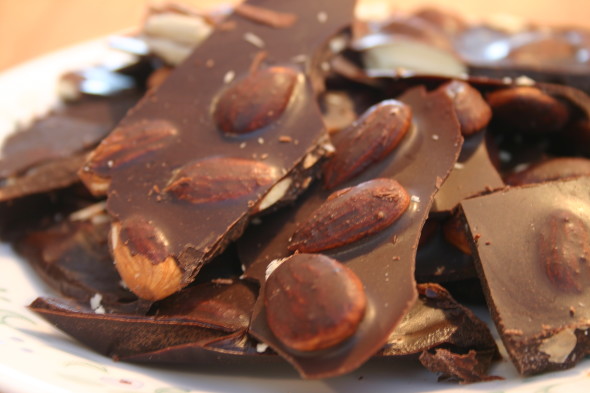 Low Carb Almond Chocolate Chunks 019