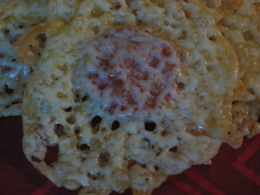Low Carb Pepperoni and Cheese Crisps pic 005